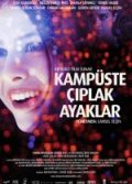 Kampüste Çıplak Ayaklar